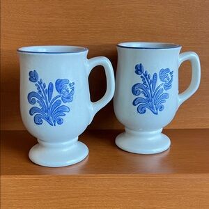 Pfaltzgraff Yorktowne Set of 2 Footed Pedastal Mugs